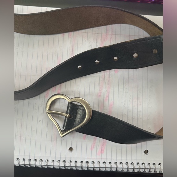 VINTAGE Y2K Heart Belt Black And Silver Buckle Measures Buckle to Tip 42 Inches - Picture 1 of 3